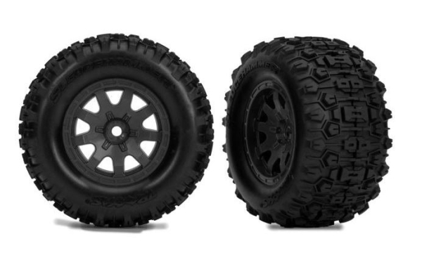 TRX10771-STBLK Reifen auf Felgen schwarz Sledgehammer vorn